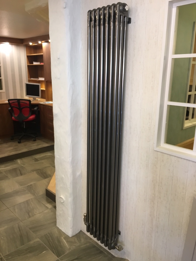 Steel radiator for bathroom